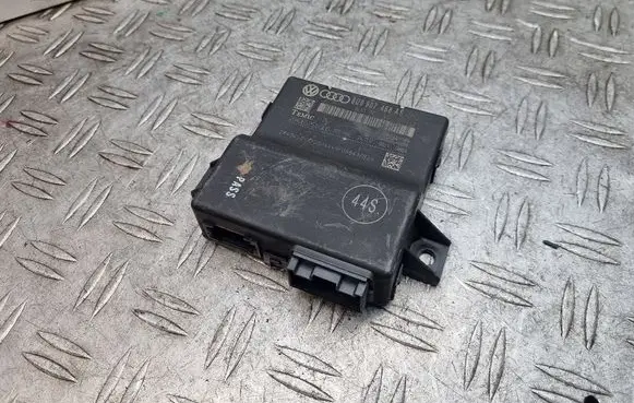 Audi Q3 8U Gateway control module 8U0907468AS