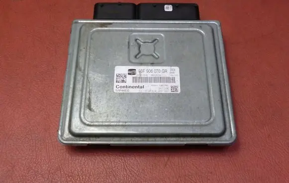 Seat Ibiza IV (6J,6P) Engine control unit/module 03F906070GR