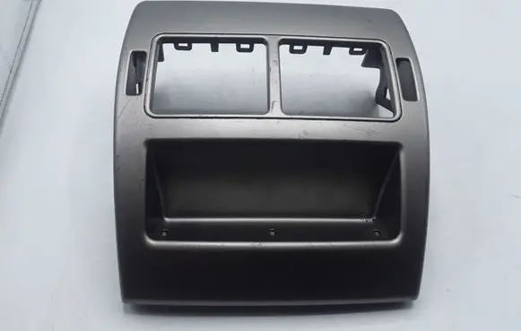 Jaguar XF Rear air vent grill 8X235467446 E129635001
