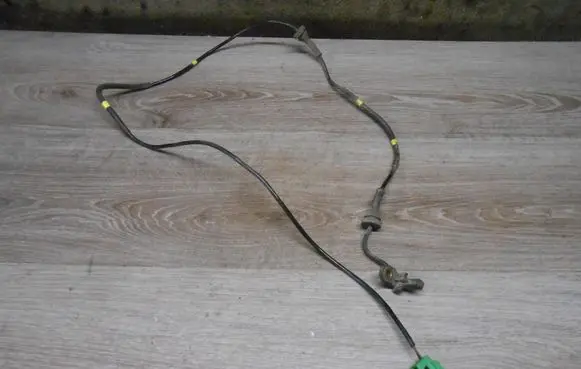 Volvo S80 ABS rear brake sensor 10071160383 3524257