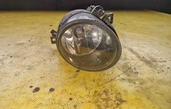 Volkswagen Eos Front fog light halogeneos