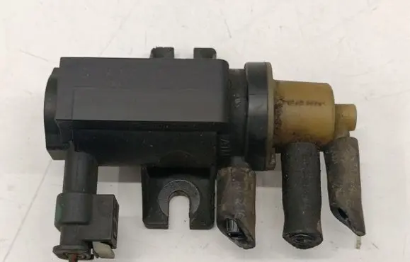 Mercedes-Benz GLC X253 C253 Turbo solenoid valve A0091533128