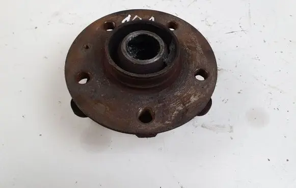 Audi A5 8T 8F Front wheel hub 8K0407645B