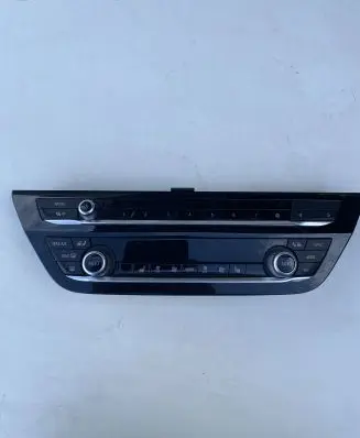 BMW 5 G30 G31 Climate control unit 7947868 C7947868 19B351PP2900