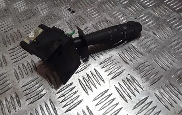 Renault Laguna II Wiper control stalk 8200012245
