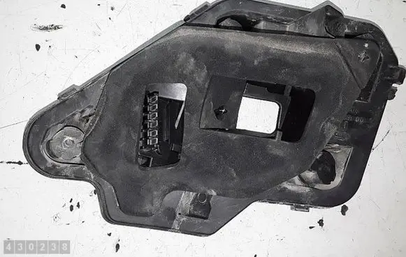 Opel Astra H Tail light bulb cover holder 16139100