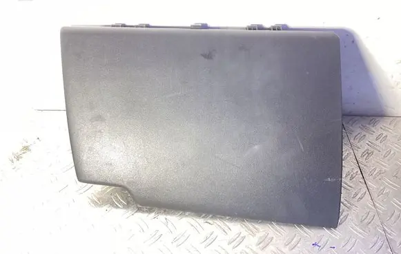 KIA Niro Glove box 