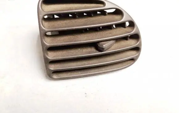 Citroen Xsara Picasso Dash center air vent grill