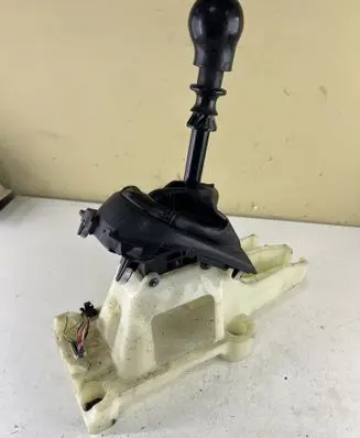 Peugeot 4007 Gear shifter/selector