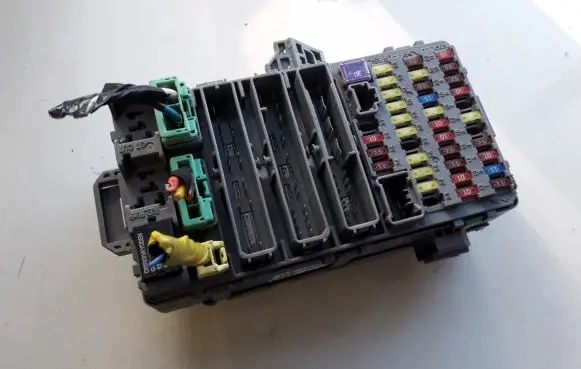 Honda CR-V Fuse box set 52575LM 5LMHEZNV