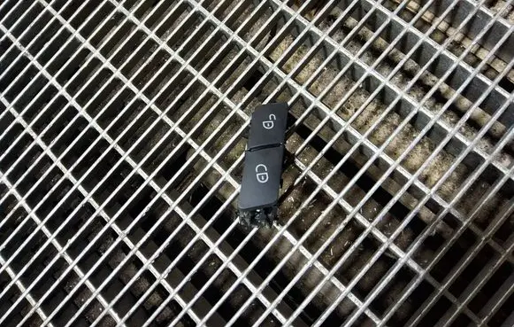 Mercedes-Benz B W246 W242 Central locking switch button A2049058502