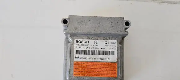 Mercedes-Benz Sprinter W906 Airbag control unit/module 0285011060 A9069014700