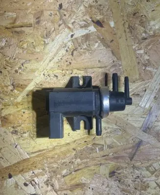 Volkswagen PASSAT B6 Turbo solenoid valve 1J0906627 00T341 72290320