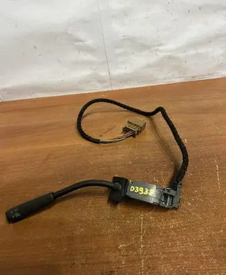 Mercedes-Benz E W210 Cruise control switch 2105400645 D3938