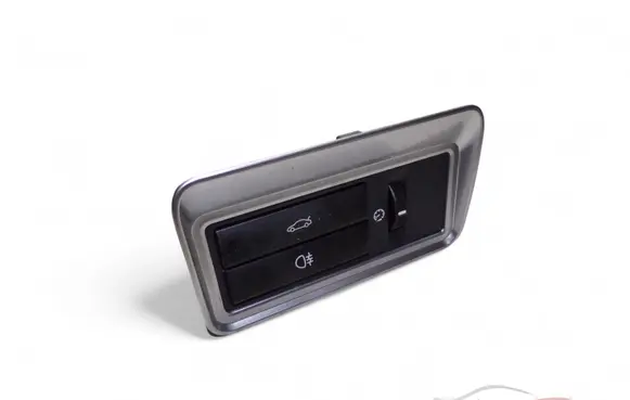 Jaguar XF X250 Tailgate opening switch CX2311654AA