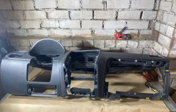 Volkswagen Polo V 6R Dashboard 6R1857003AJ