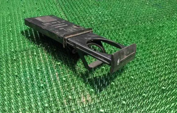 Seat Leon (1M) Cup holder 1M1862531D 1M2862531D