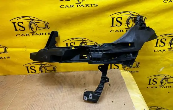 Mercedes-Benz GL X166 Headlight/headlamp mounting bracket A1666200591