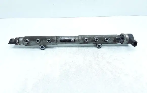 Volvo XC90 Fuel main line pipe 31259011 30777576 0445215023