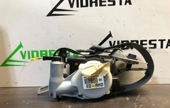 KIA Sportage Front seatbelt 888203U200ED