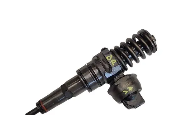 Volkswagen Caddy Fuel injector 038130073BR
