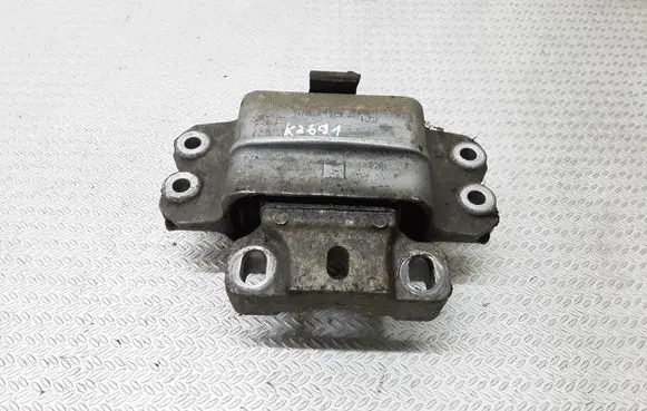 Volkswagen Golf Plus Gearbox mount