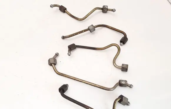 Mazda 2 Fuel injector supply line/pipe 