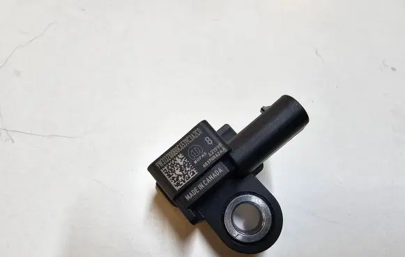 Jeep Grand Cherokee WL Airbag deployment crash/impact sensor 68370842AA