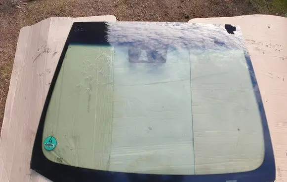 Hyundai i30 Front windscreen/windshield window DOT748AS1M53 43R000380
