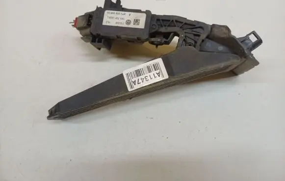 Volkswagen PASSAT B6 Accelerator throttle pedal 1K1721503L