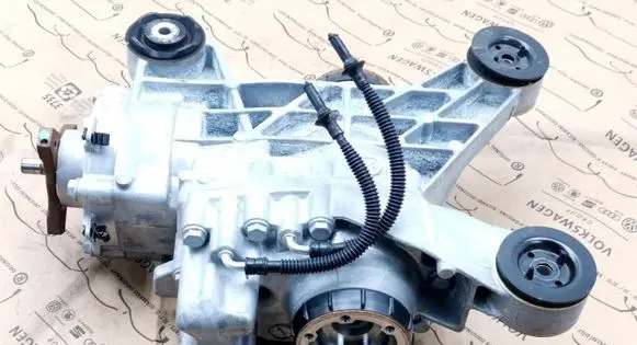 Volkswagen PASSAT B8 Rear differential 0CQ525010AC