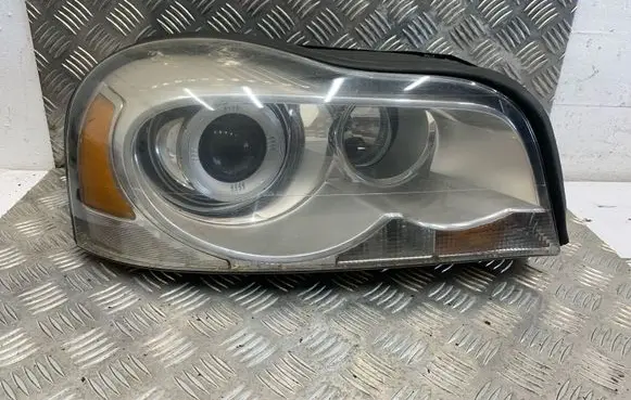 Volvo XC90 Headlight/headlamp 31111846