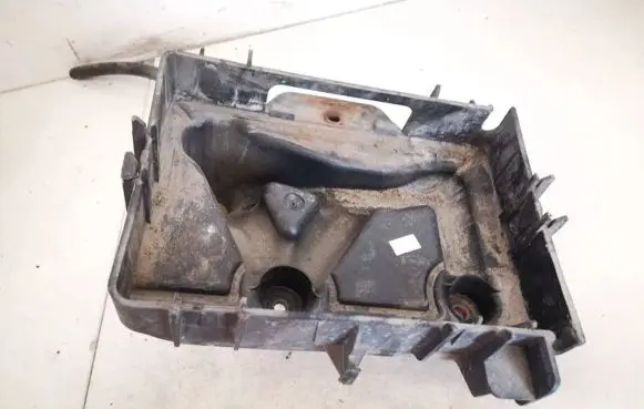 Skoda Fabia Mk1 (6Y) Battery box tray 6q0915331
