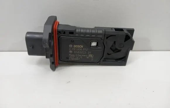 BMW 1 F40 Mass air flow meter 8580022