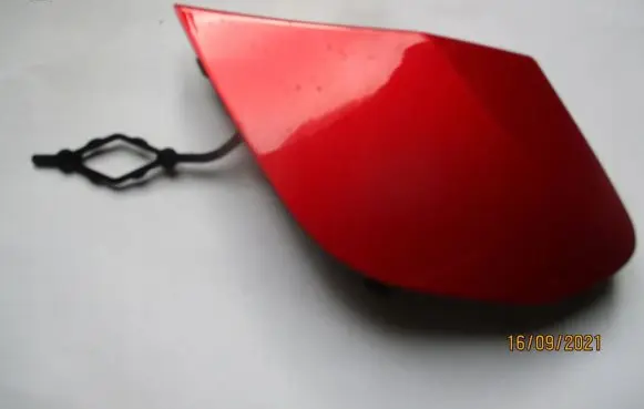Renault Captur Front tow hook cap/cover 511802661R