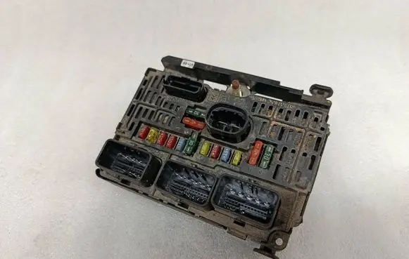 Peugeot 407 BSM Control unit 9656086080