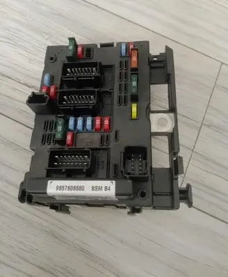 Peugeot 206 BSM Control unit 9657608680
