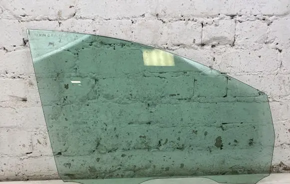 Seat Alhambra (Mk2) Front door window glass four-door 7N0845202 E000269