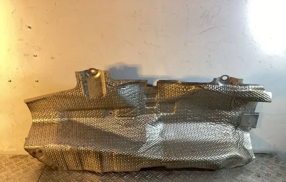 Toyota RAV 4 (XA50) Exhaust heat shield 