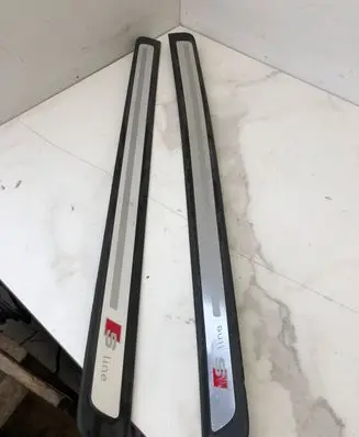 Audi A5 8T 8F Side skirt rear trim 8T0853373