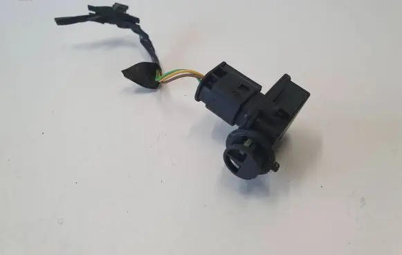 BMW 3 G20 G21 Air quality sensor 6833647