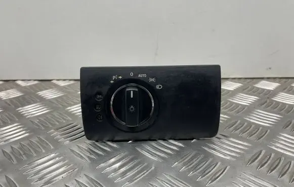 Mercedes-Benz GL X164 Light switch A1645453004