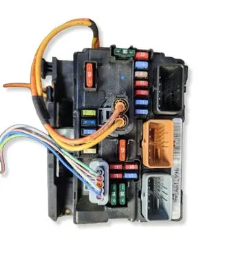 Peugeot 207 BSM Control unit 9667199780