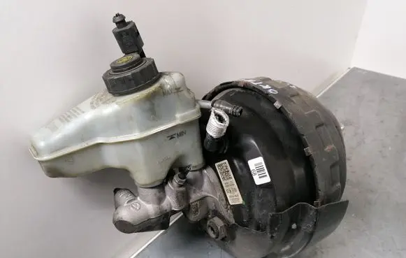 Skoda Octavia Mk2 (1Z) Master brake cylinder 1K2614105AT