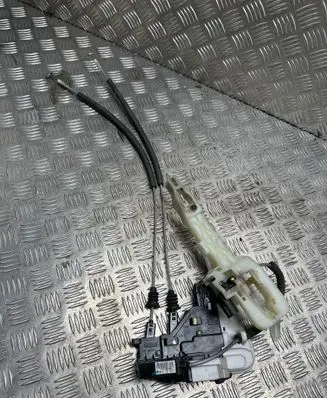 Hyundai Santa Fe Rear door lock 814102W030G 02371