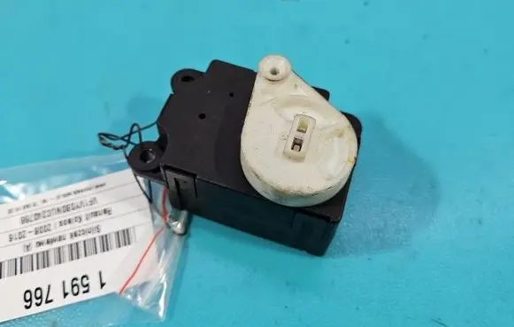 Renault Koleos I A/C air flow flap actuator/motor 5037521160A IMPRK1591766