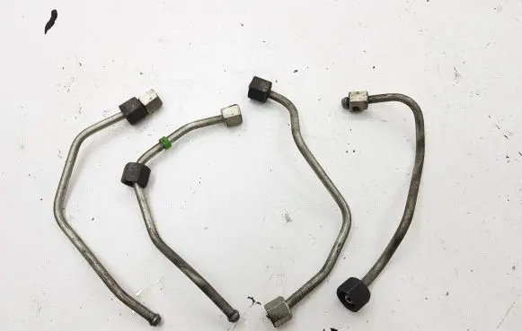 Peugeot 2008 I Fuel injector supply line/pipe 