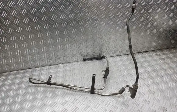 KIA Carens II Power steering pump