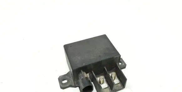 Mercedes-Benz E W211 Glow plug pre-heat relay A0025423819