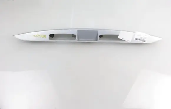 Hyundai Accent Trunk door license plate light bar 737125700
